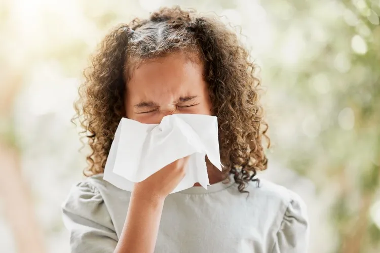 Wybór kropli do nosa w sezonie alergicznym – poradnik
