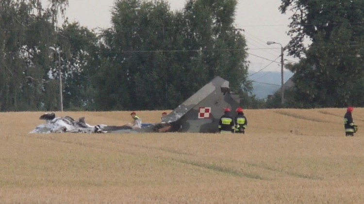 Materiał wideo z miejsca katastrofy. MiG- 29 z malborskiej bazy rozbił&#8230;